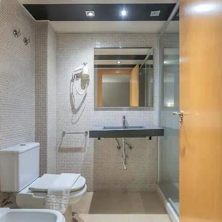 Bright And Modern Duplex With Terrace In Eixample District P1 アパート バルセロナ
