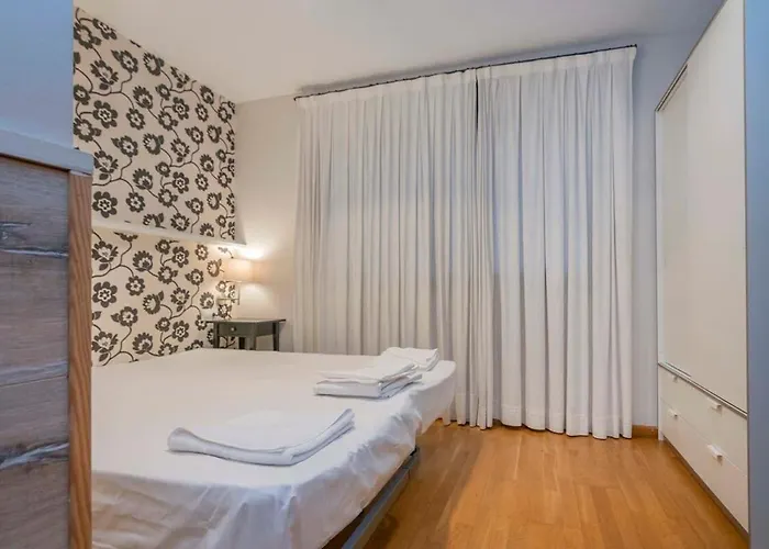The Collection - Bright And Modern Duplex With Terrace In Eixample District P1 Apartment *