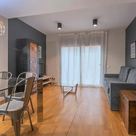 Bright And Modern Duplex With Terrace In Eixample District P1 아파트 *