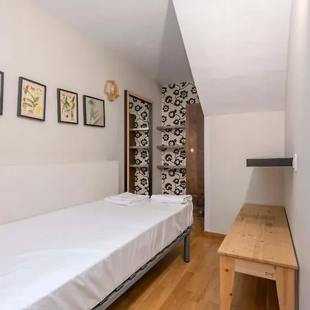Bright And Modern Duplex With Terrace In Eixample District P1 아파트 *