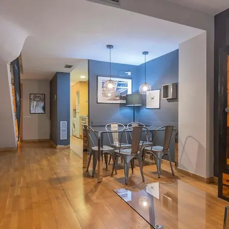 Bright And Modern Duplex With Terrace In Eixample District P1 公寓 *
