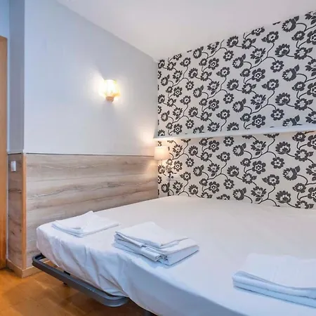 Bright And Modern Duplex With Terrace In Eixample District P1 巴塞罗那