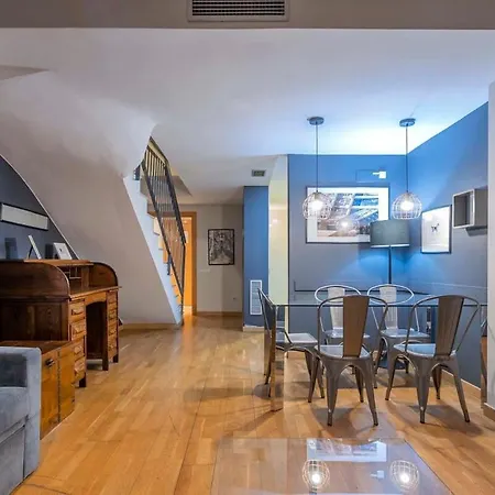 Bright And Modern Duplex With Terrace In Eixample District P1 *
